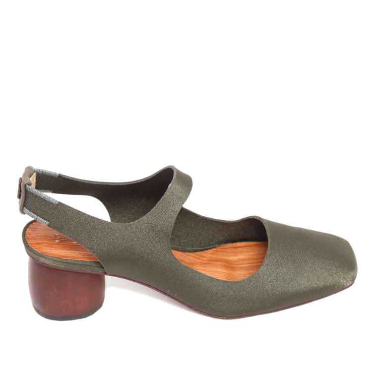 Scarpin Villa Boneca